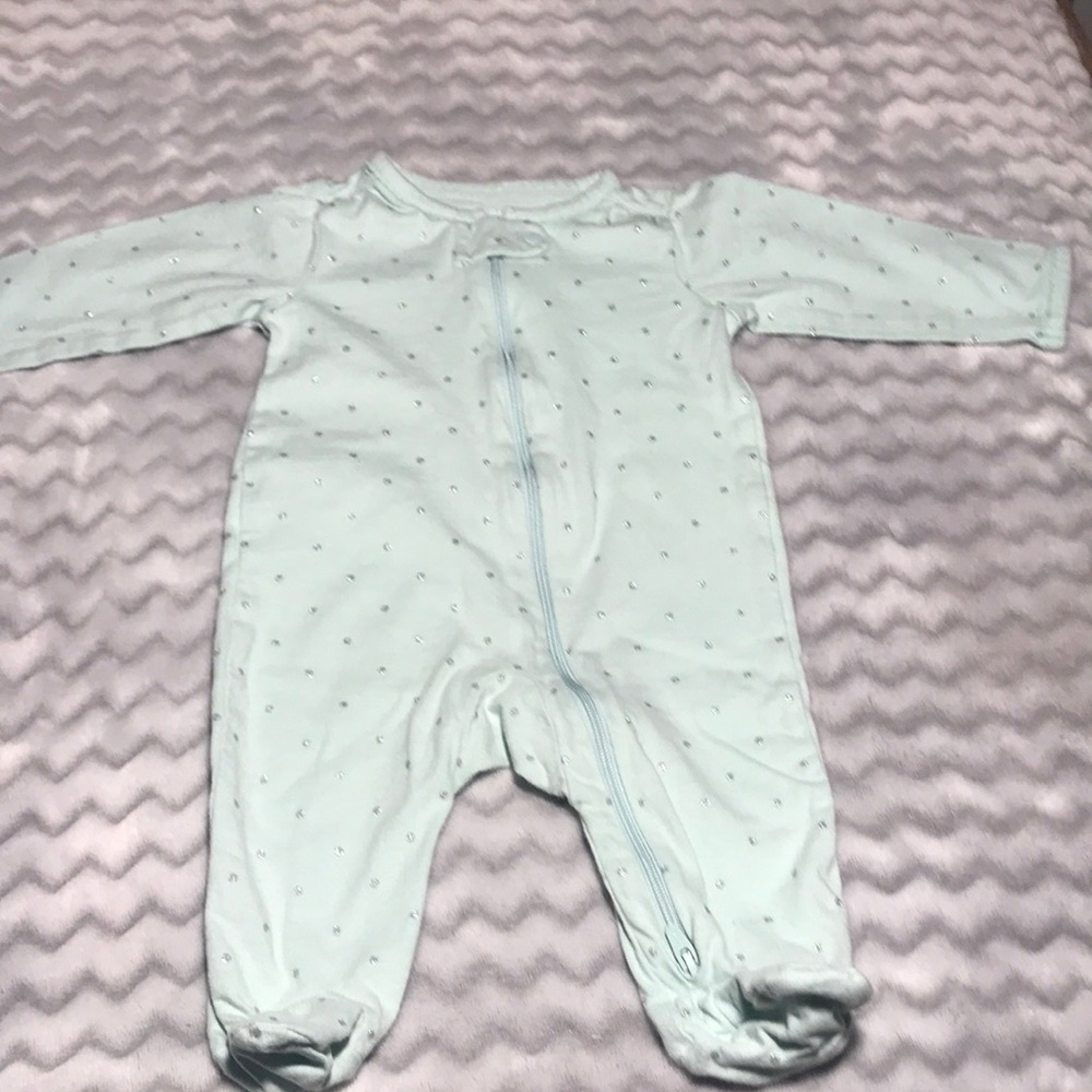 Carter’s footed sleep and play